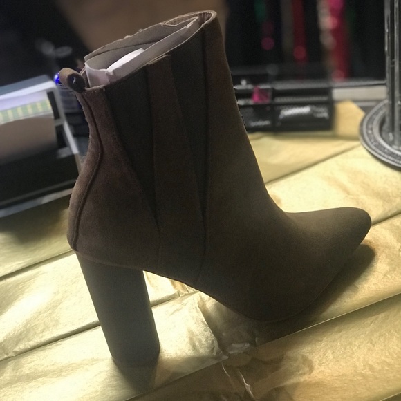 Ankle booties - Picture 1 of 2